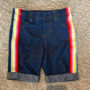 Pre-owned Garanimals pull on shorts. Size 5.